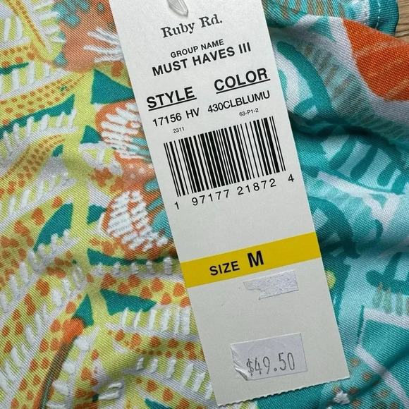 NWT RUBY RD Tropical Floral Short Sleeve Blouse Flutter Sleeve Split Neck Top - Picture 10 of 12